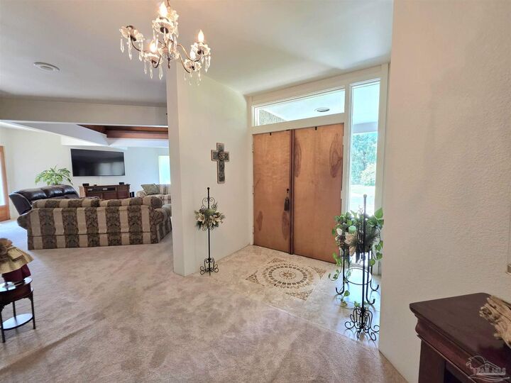 Property Photo:  5516 Molino Rd  FL 32577 