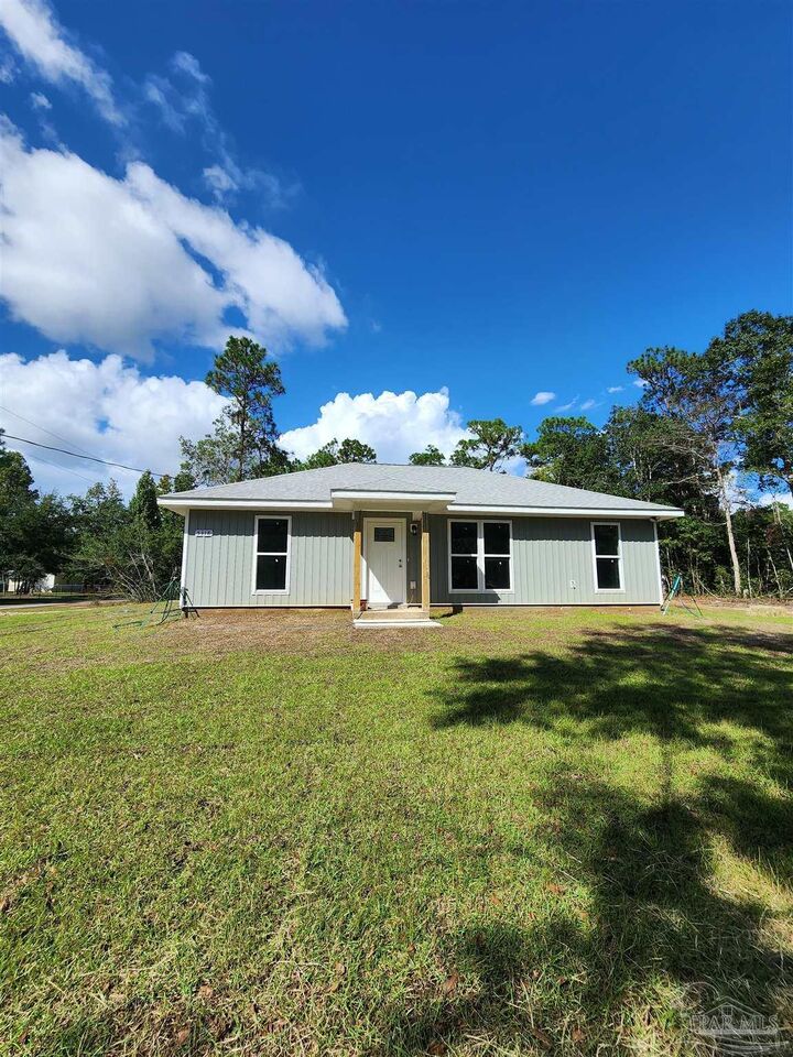 5318 Tuscaloosa St  Milton FL 32583 photo