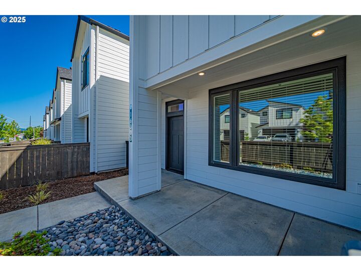 Property Photo: 16327 NE 21st St WA 98684
