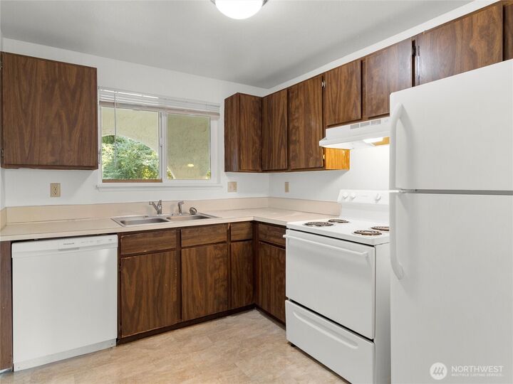 Property Photo: 6102 Glen Mary Lane SE A/B WA 98503