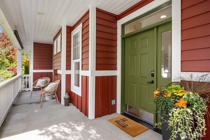 Property Photo: 753 Village Circle NW WA 98110