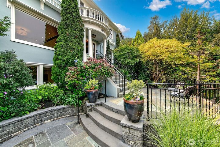 Property Photo: 1939 E Crescent Drive WA 98112