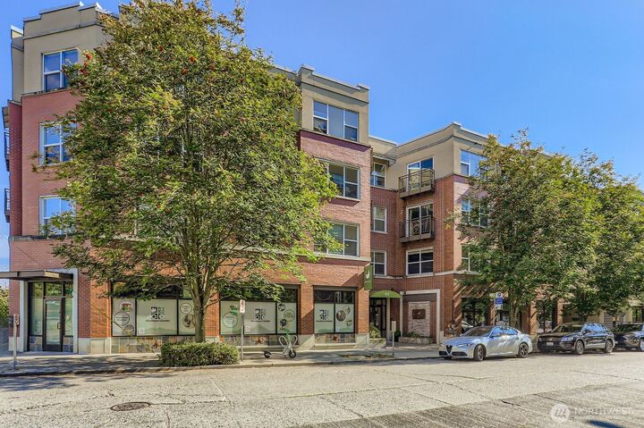 Property Photo:  413 NE 70th Street 207  WA 98115 