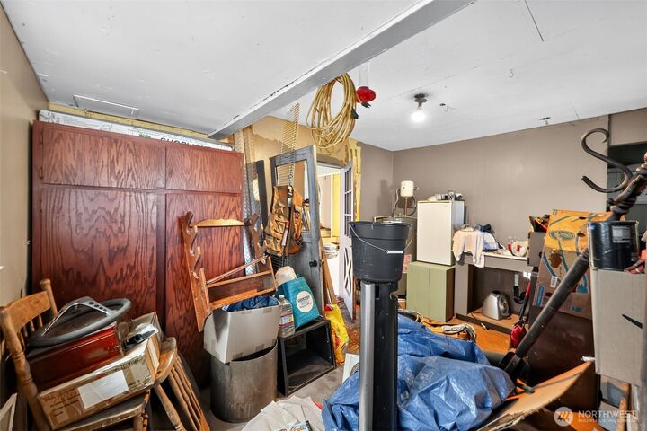 Property Photo:  1125 N Tower Avenue  WA 98531 
