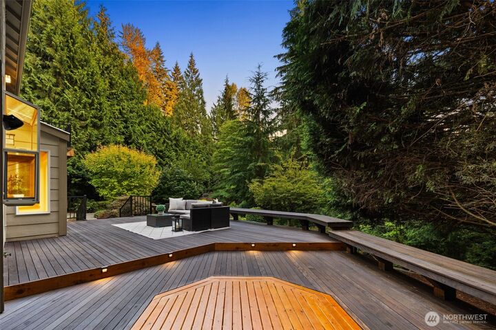 Property Photo: 28637 NE 63rd Way WA 98014