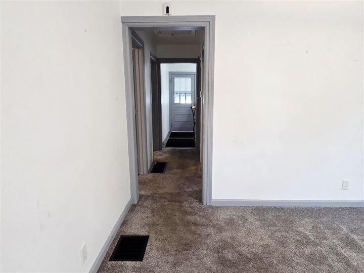 Property Photo: 117 SW 14th Street IN 47374