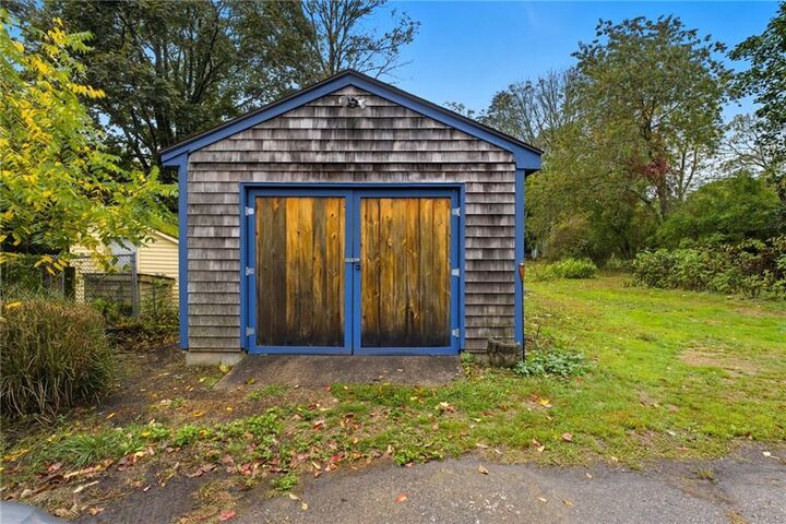 Property Photo: 128 North Road RI 02879