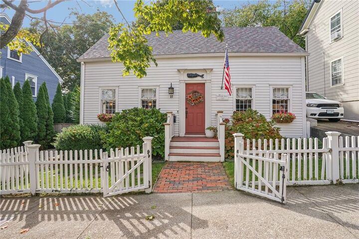 27 King Street  East Greenwich RI 02818 photo