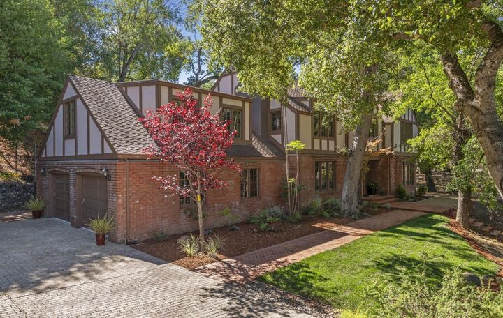 21700 Via Regina  Saratoga CA 95070 photo