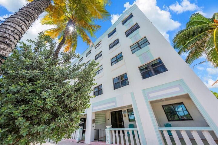 1390 Ocean Dr 202  Miami Beach FL 33139 photo