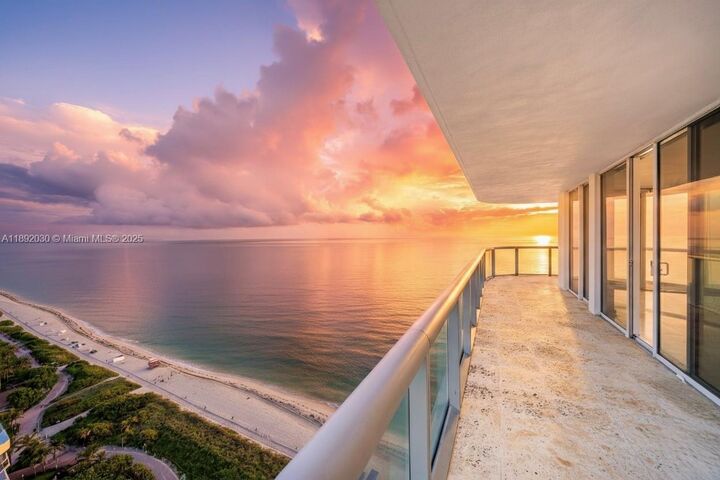 6365 Collins Ave 2901  Miami Beach FL 33141 photo