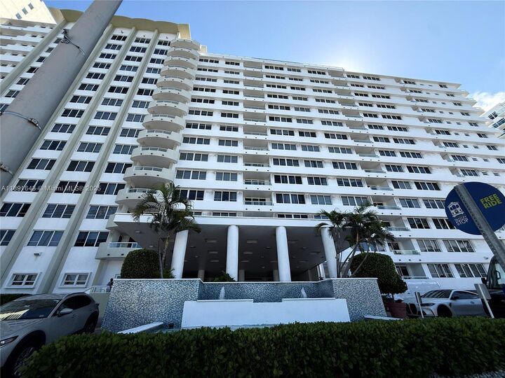 5005 Collins Ave 823  Miami Beach FL 33140 photo