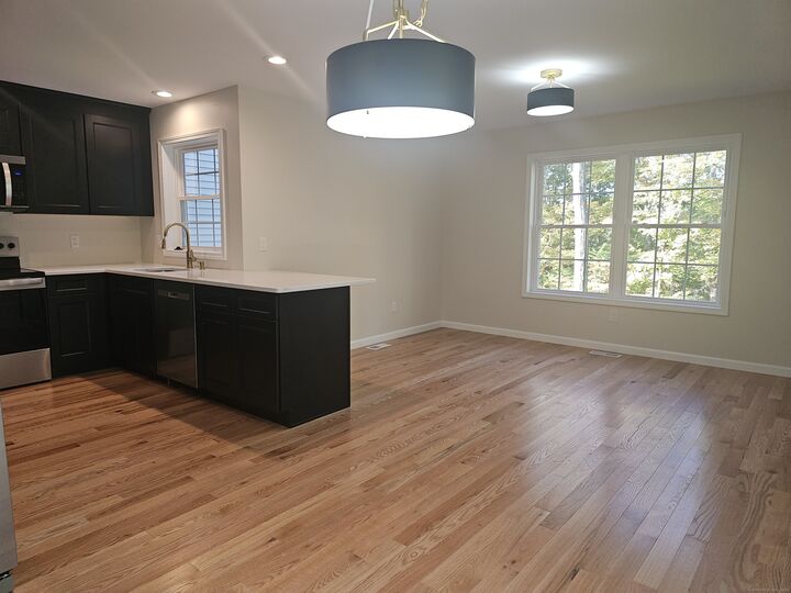 Property Photo:  141B Country Squire Drive  CT 06416 