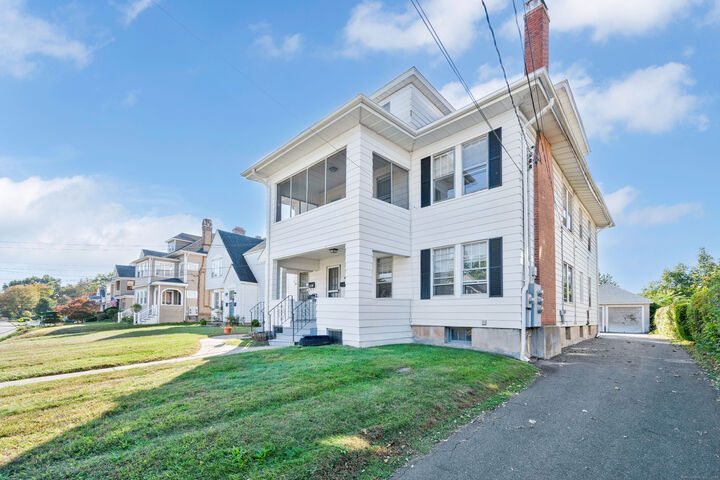 Property Photo:  91 Maplewood Avenue 2  CT 06119