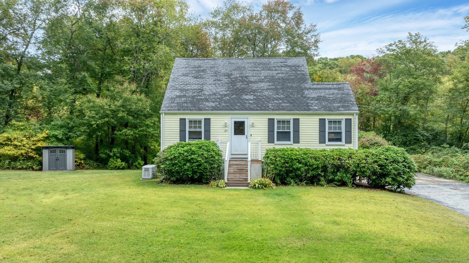 Property Photo:  37 Spithead Road  CT 06385 