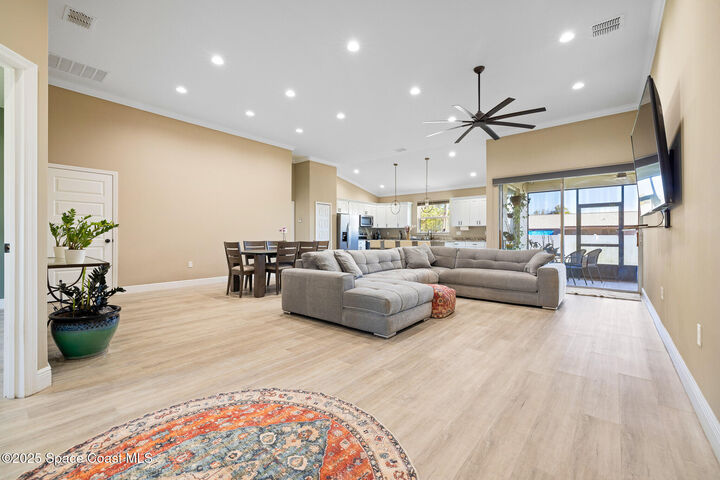 Property Photo:  171 Hurley Boulevard SW  FL 32908 