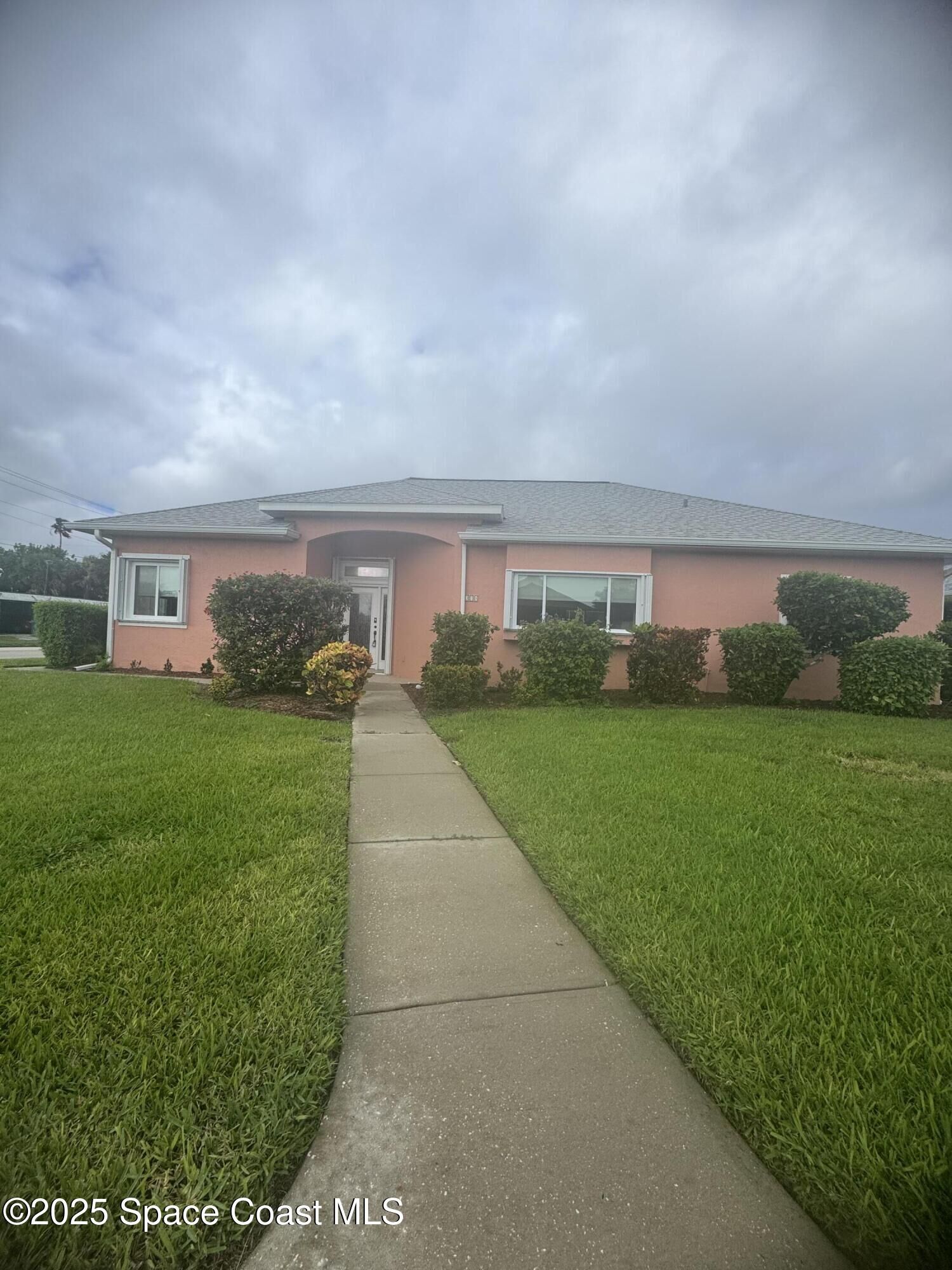 Property Photo:  378 S Brevard Avenue E  FL 32931 