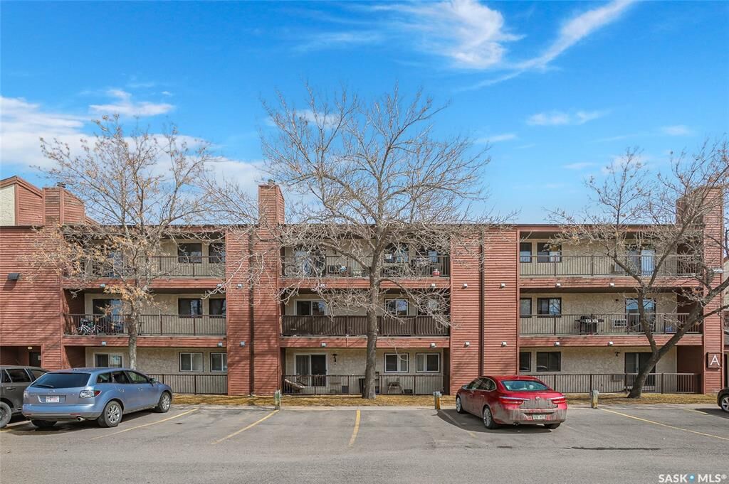 Property Photo:  4040 8th Street E 310B  SK S7H 5L4 