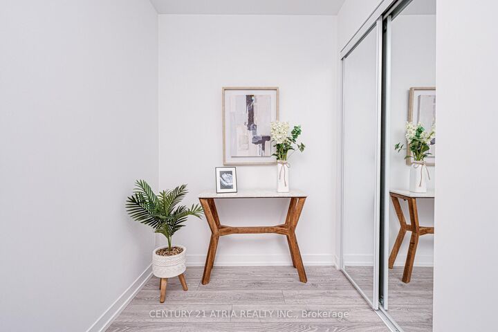 Property Photo: 55 Mercer Street 308 ON M5V 0W4