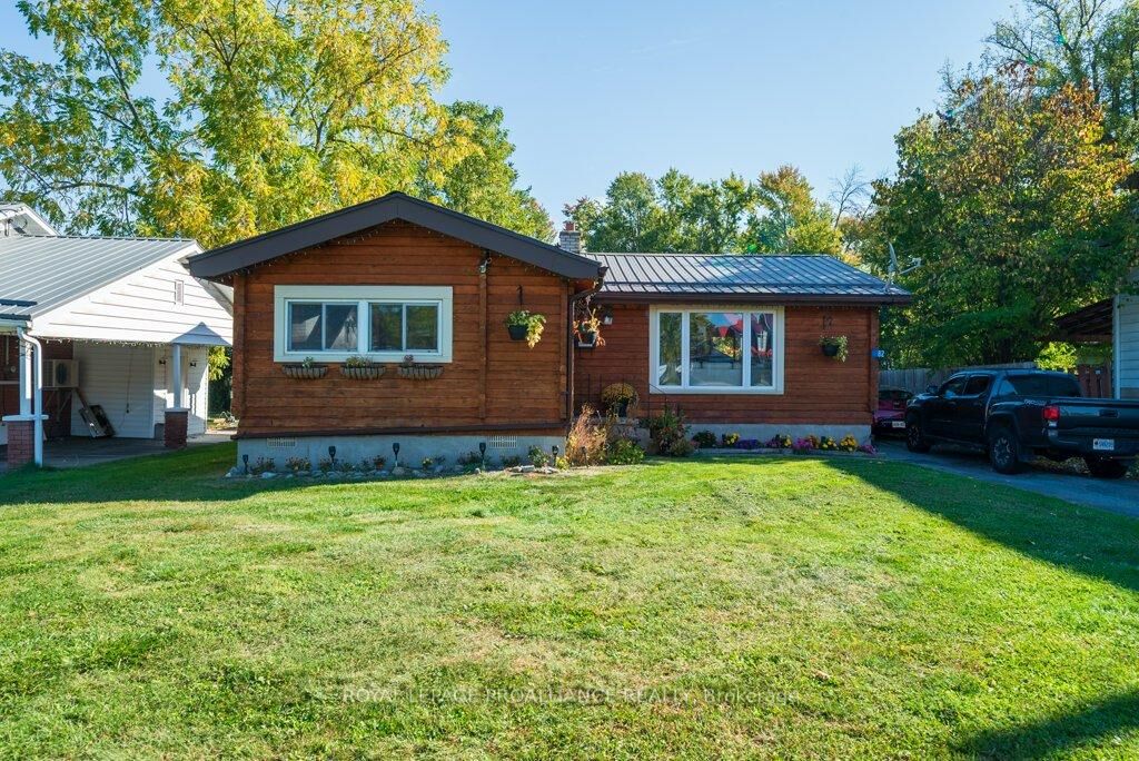 Property Photo: 82 North Trent Street ON K0K 2C0