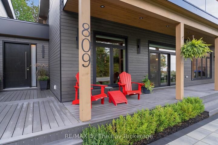 Property Photo: 809 Eastdale Drive E ON L9Z 2R7