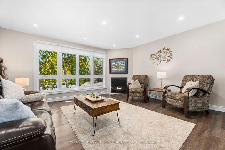 Photo de la propriété:  77 Main Street N  ON L9P 1J7 