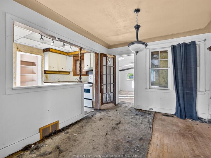 Property Photo: 1597 Bruce Avenue ON N8X 1Y1
