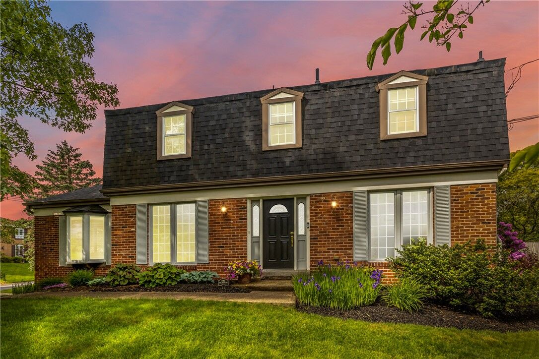 Property Photo: 1972 Del Prado Court PA 15101
