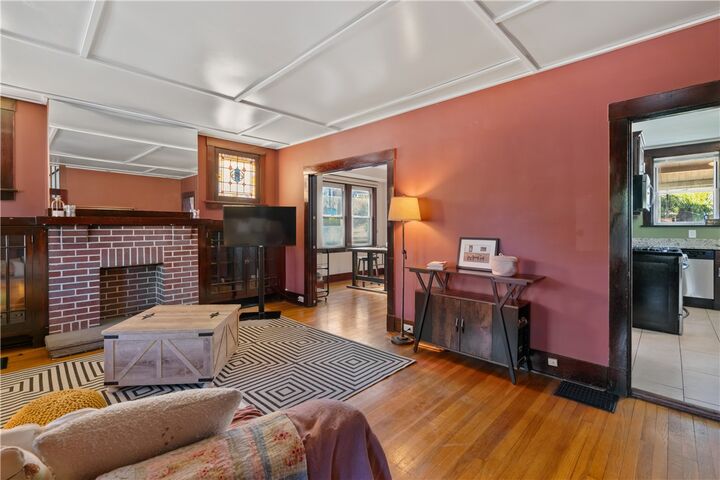 Property Photo: 2373 E Beckert Ave PA 15212