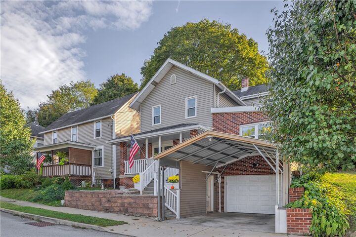 Property Photo:  213 Whittier St  PA 15690 