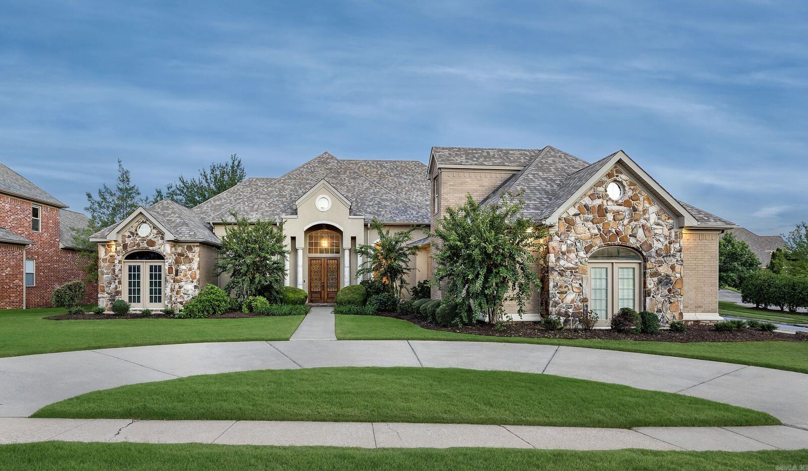 Property Photo: 2001 Wellington Plantation Drive AR 72211