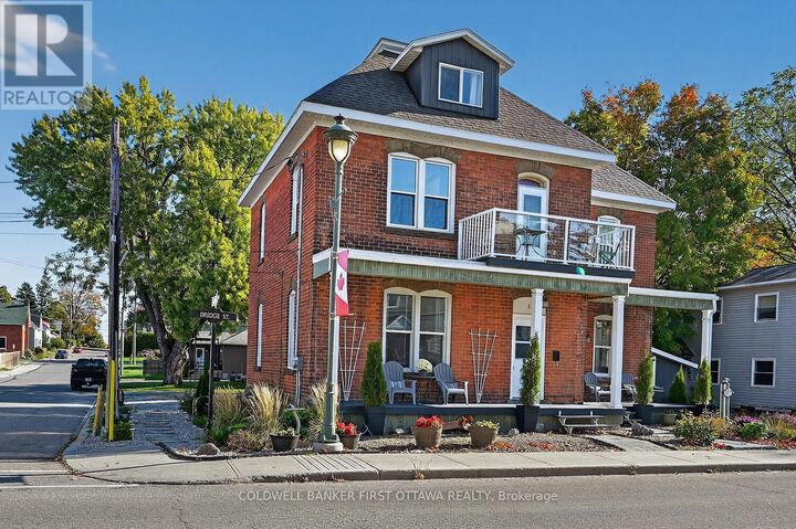 Property Photo: 267 Bridge Street ON K7C 3H3