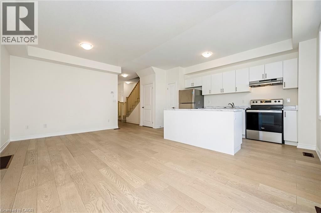 Property Photo:  14 Jellicoe Court  ON L9A 4T1 