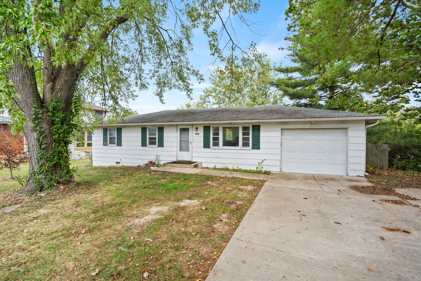 Property Photo:  4303 Rice Rd  MO 65202 