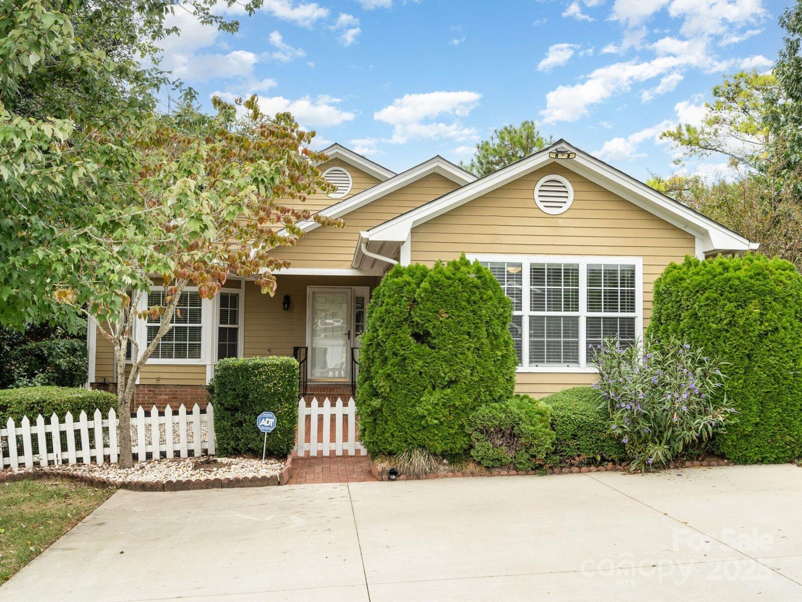 Property Photo:  2909 Huckleberry Hill Drive  SC 29715 