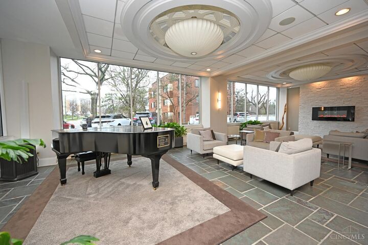 Property Photo: 2200 Victory Parkway OH 45206