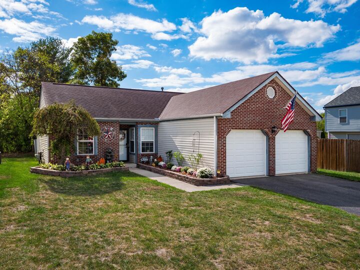 Property Photo:  1408 Milridge Drive  OH 43040