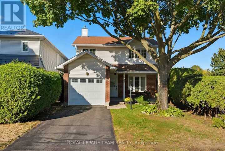 54 Pickwick Drive  Ottawa ON K2J 3E8 photo