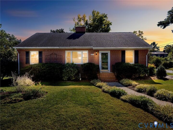 Property Photo:  2319 Essex Road  VA 23228 