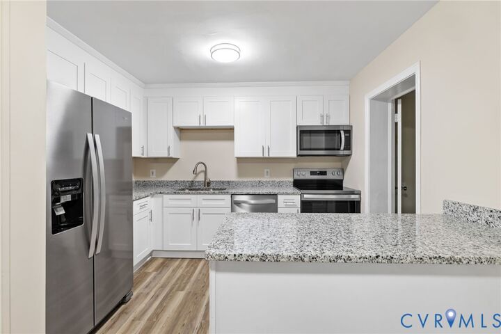 Property Photo: 9100 Gayton Road VA 23229