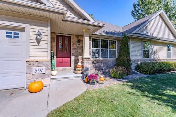 Property Photo: 501 Aspen Grove Lane WI 54403