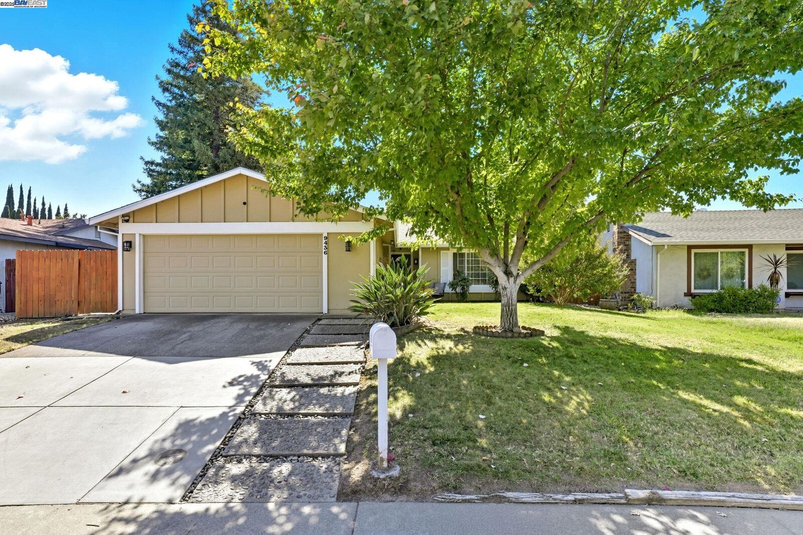 Property Photo: 9436 Bravo Way CA 95826