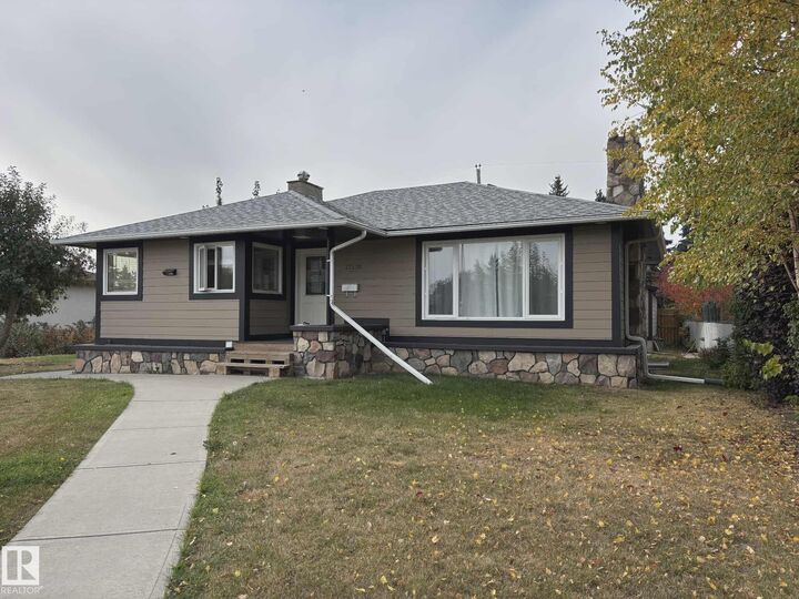 13538 127 Street NW  Edmonton AB T5L 1B9 photo