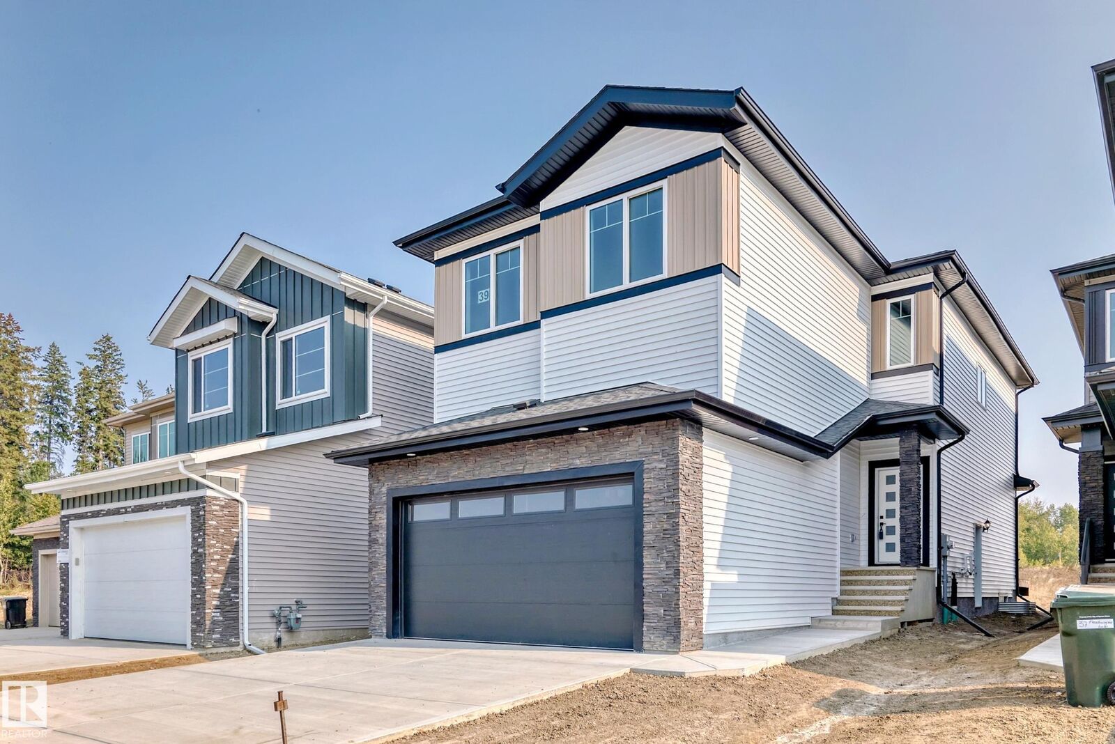 Photo de la propriété:  39 Meadowgrove Lane  AB T7X 0W2 