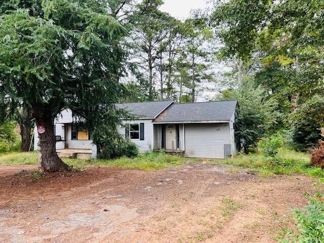 Property Photo: 3278 Fowler Drive GA 30066
