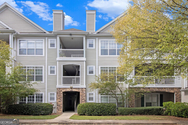 Property Photo:  834 Sandringham Drive 834  GA 30004