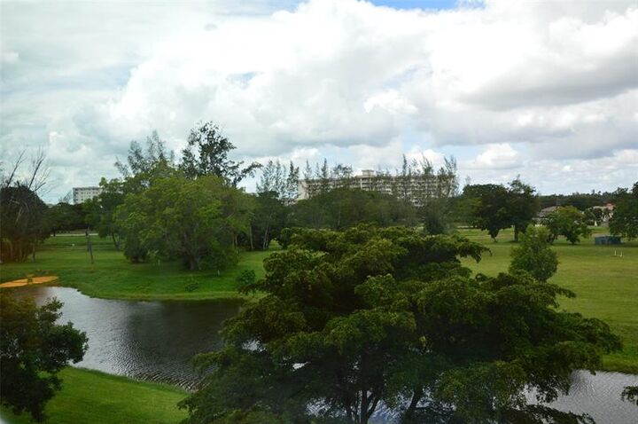 Property Photo:  3080 N Course Dr 508  FL 33069 