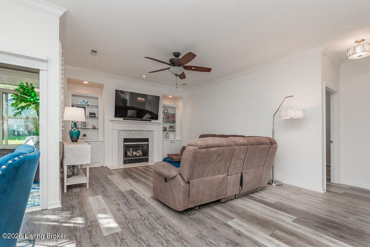 Property Photo:  5139 Withorn Square  KY 40241 