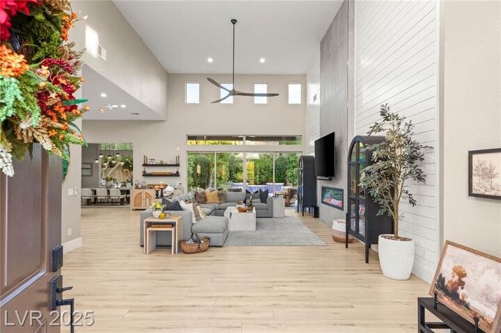 Property Photo:  2 El Macero Court  NV 89052