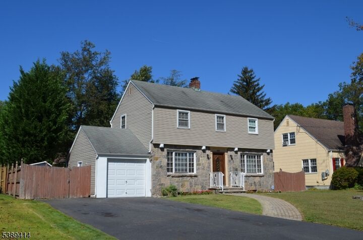 Property Photo: 550 4th St NJ 08812
